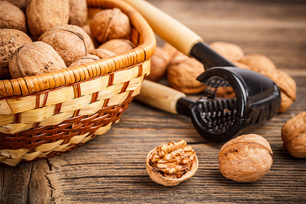 7 beneficii care atestă faptul că merită să adaugi nucile în alimentația ta