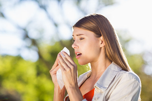 8 modalități eficiente de combatere a alergiilor de primăvară