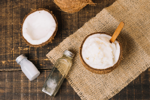 Cât de bine cunoști aceste beneficii ale uleiului de cocos pentru piele?