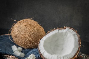 Beneficiile consumului de cocos