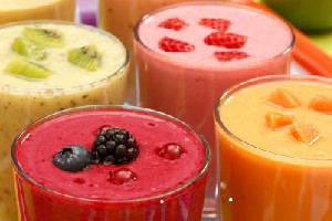 Smoothie perfect cu fructe de vară