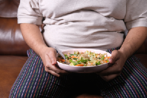 Slăbit echilibrat după sărbători: ce suplimente te pot susține fără diete extreme